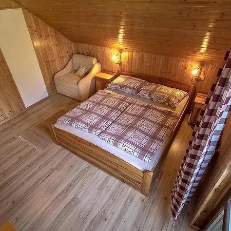 Orman Evi Chata Bystrina *